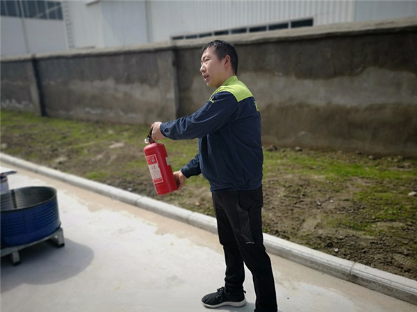 Fire drill training of Songjiang Group on February 26, 2019